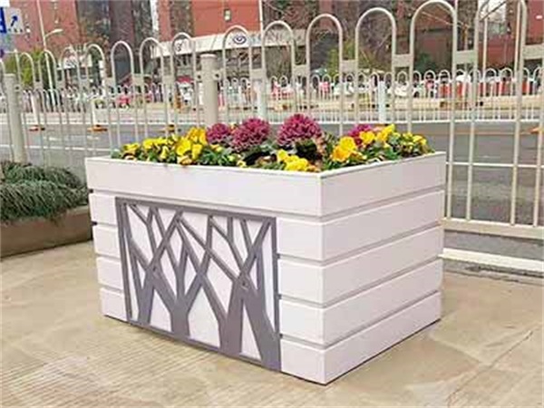 河北保定雕花PVC花箱.jpg